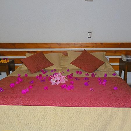 Hotel Puku Vai Hanga Roa Exterior foto